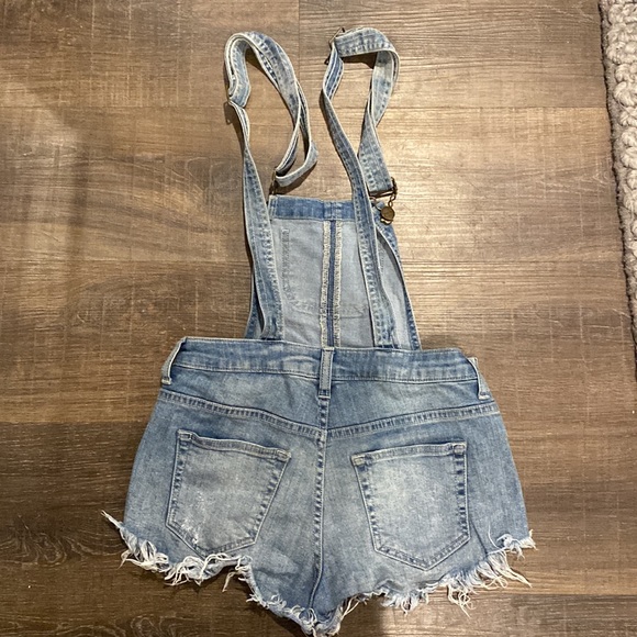 Sneak Peek Denim Overalls - Picture 2 of 3